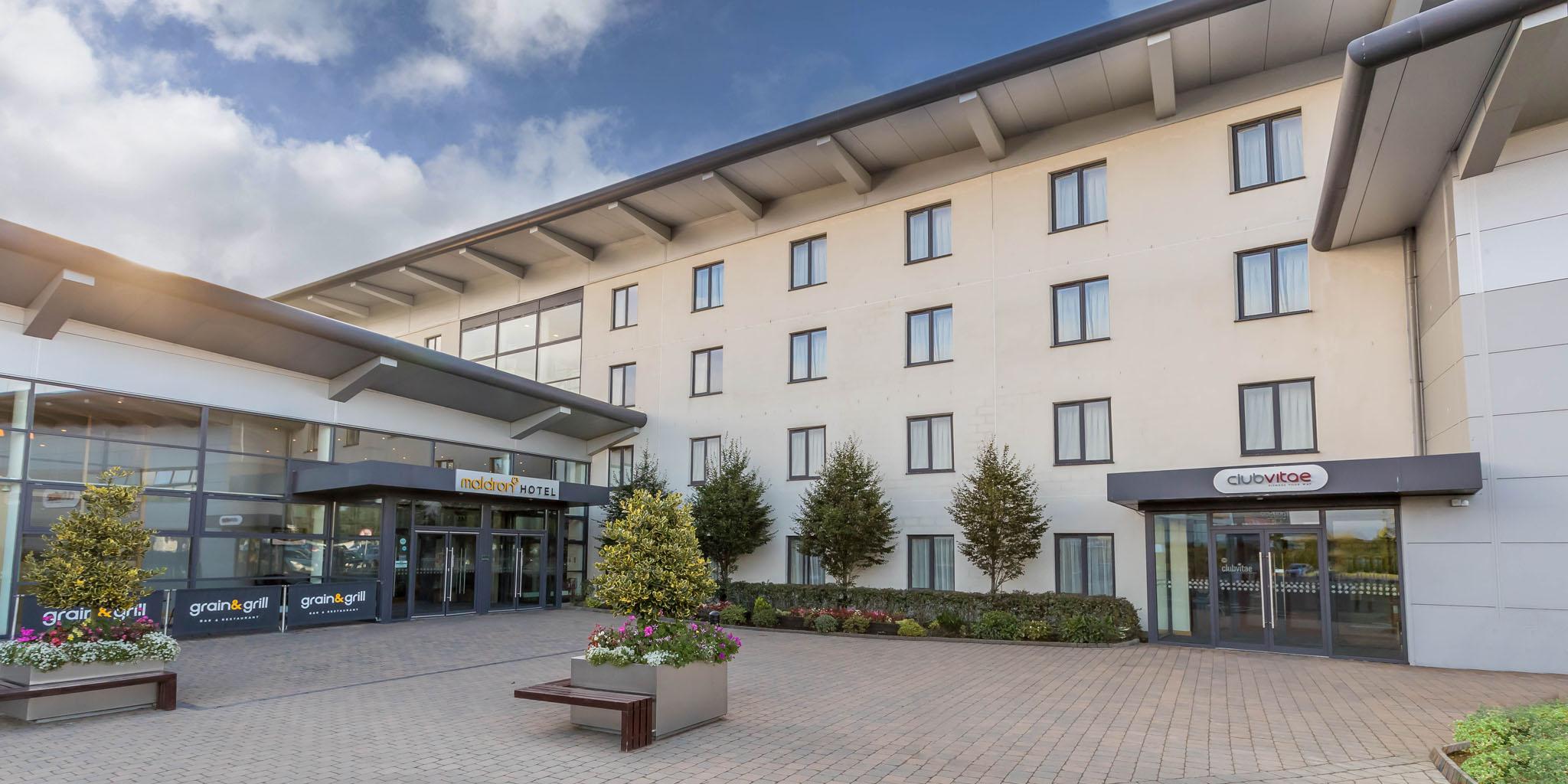 Maldron Hotel Portlaoise Exterior photo